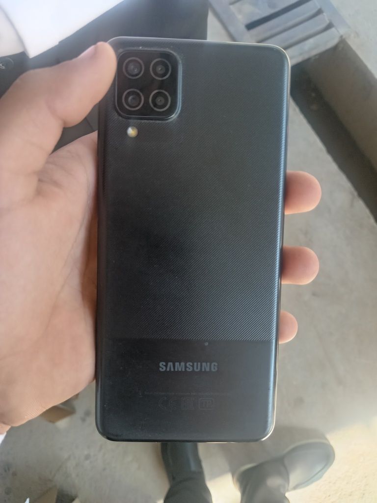 Samsung Galaxy A12