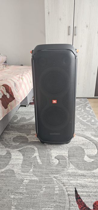 JBL partybox 710