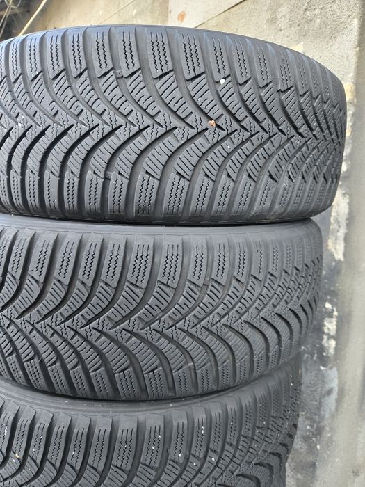 4бр. 195 60 15 Hankook зимни.