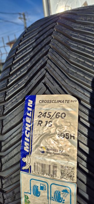 245 60 18 Michelin Allseason