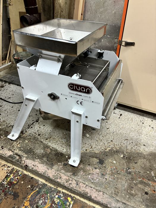 Сепаратор и сушилня за пчелен прашец