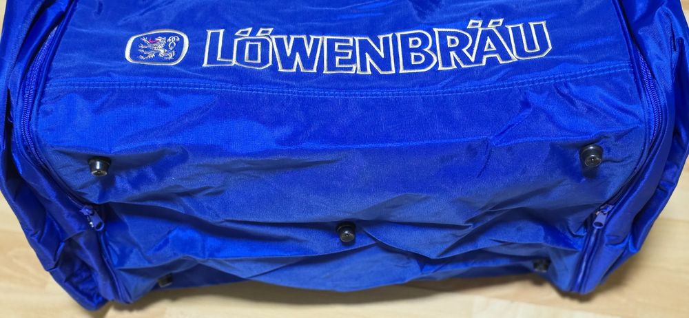 Geanta voiaj LÖWENBRÄU originală.