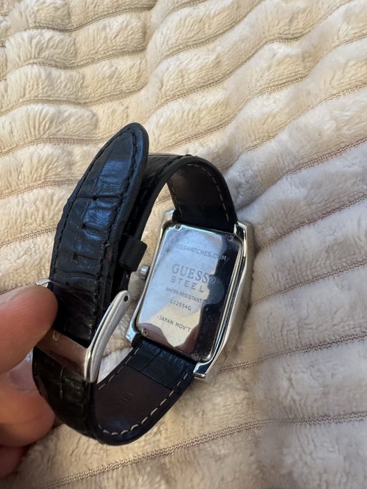 Guess G12554g запазен
