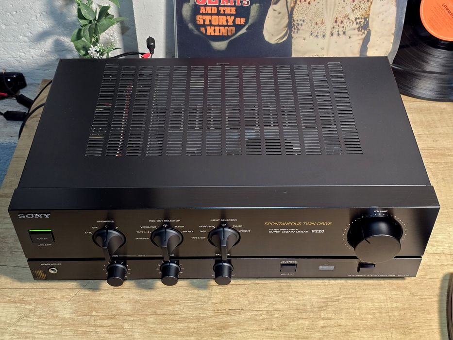Amplificator SONY TA-F220A, made in japan, hifi stereo