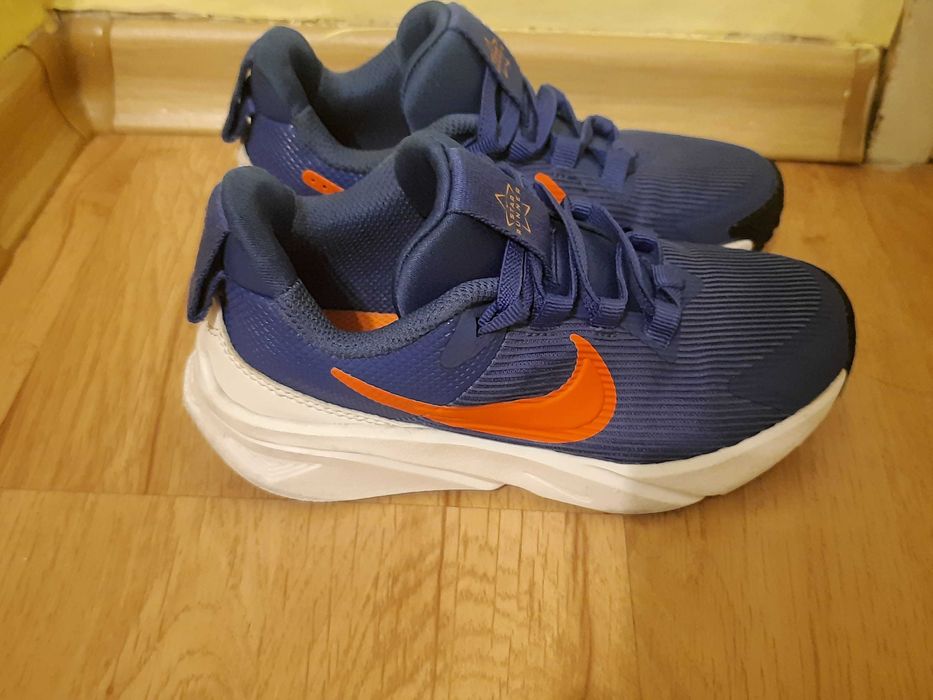 Двтски мататонки Nike