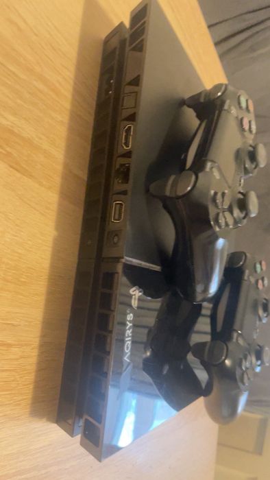 Vând ps4 cu FIFA 24