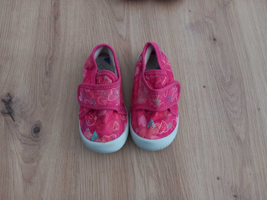 Маркови  дрешки за момиченце 2-3г. / 92-98см. + Пантофи на БЕКО