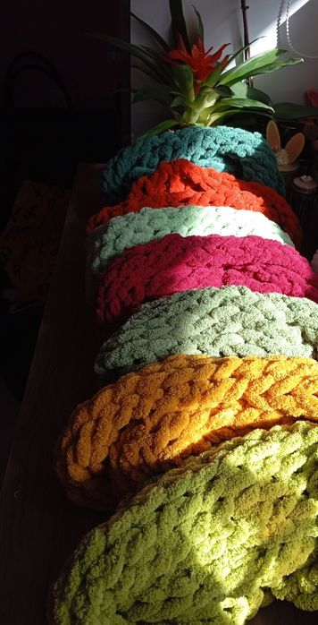 Дамски шал-Ализе Пуфи