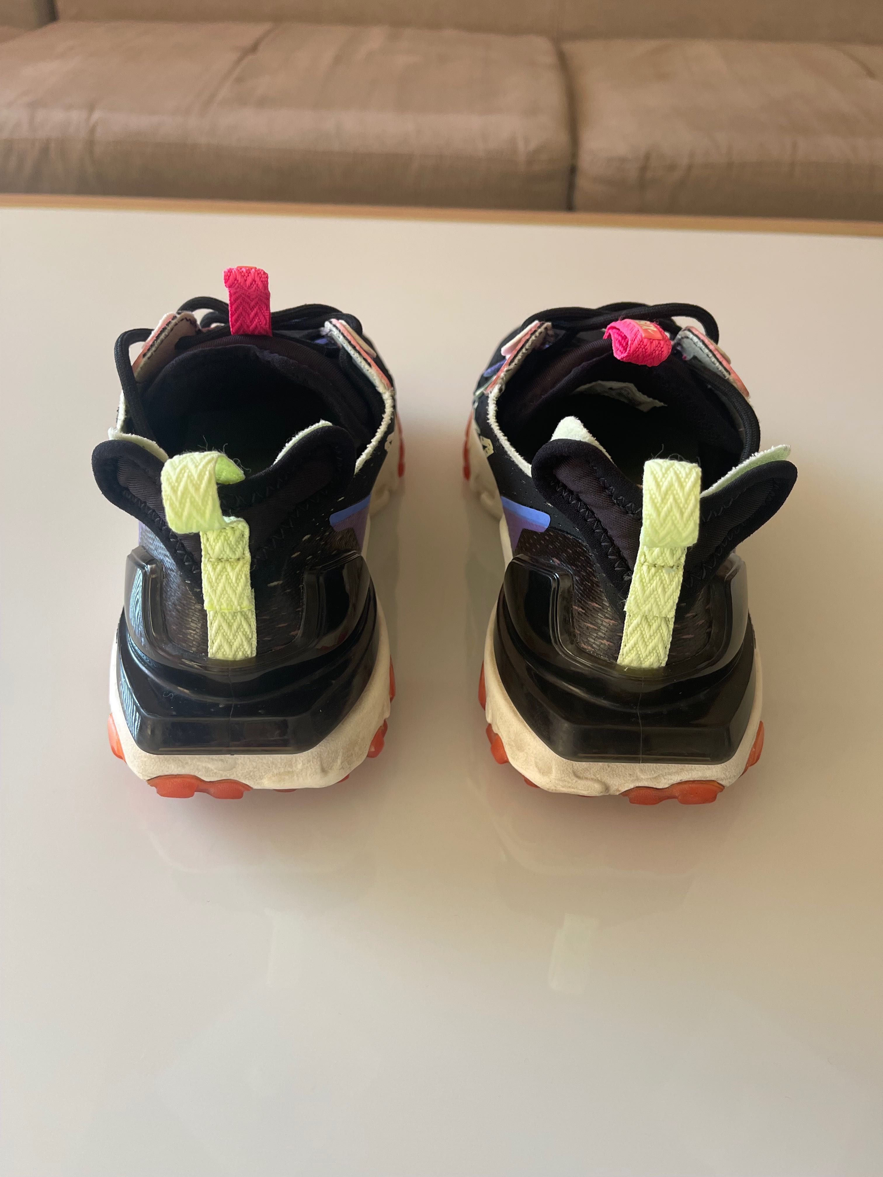 Маратонки NIKE dimsix