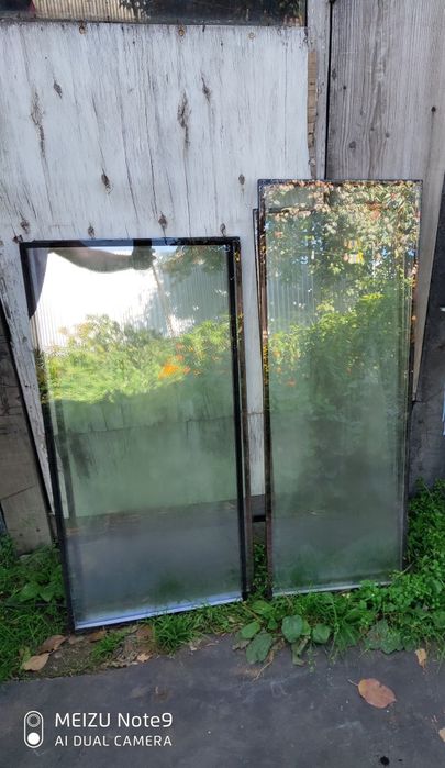 Продам стеклопакеты балконные,  двухкамерные.