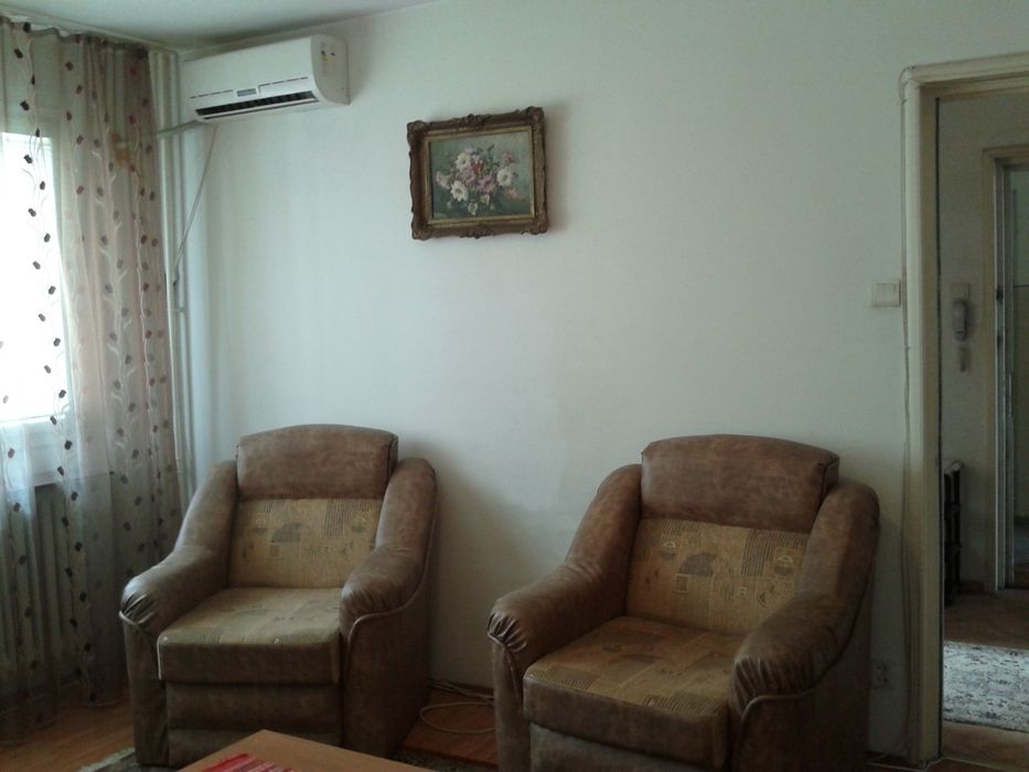 Inchiriere 2 camere, Caut colega de cameră (studentă sau angajată]