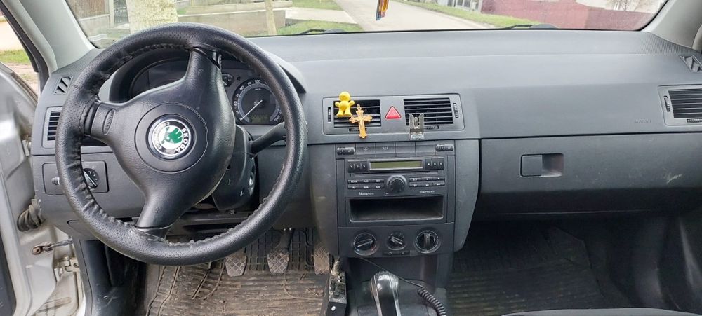Vând Skoda Fabia