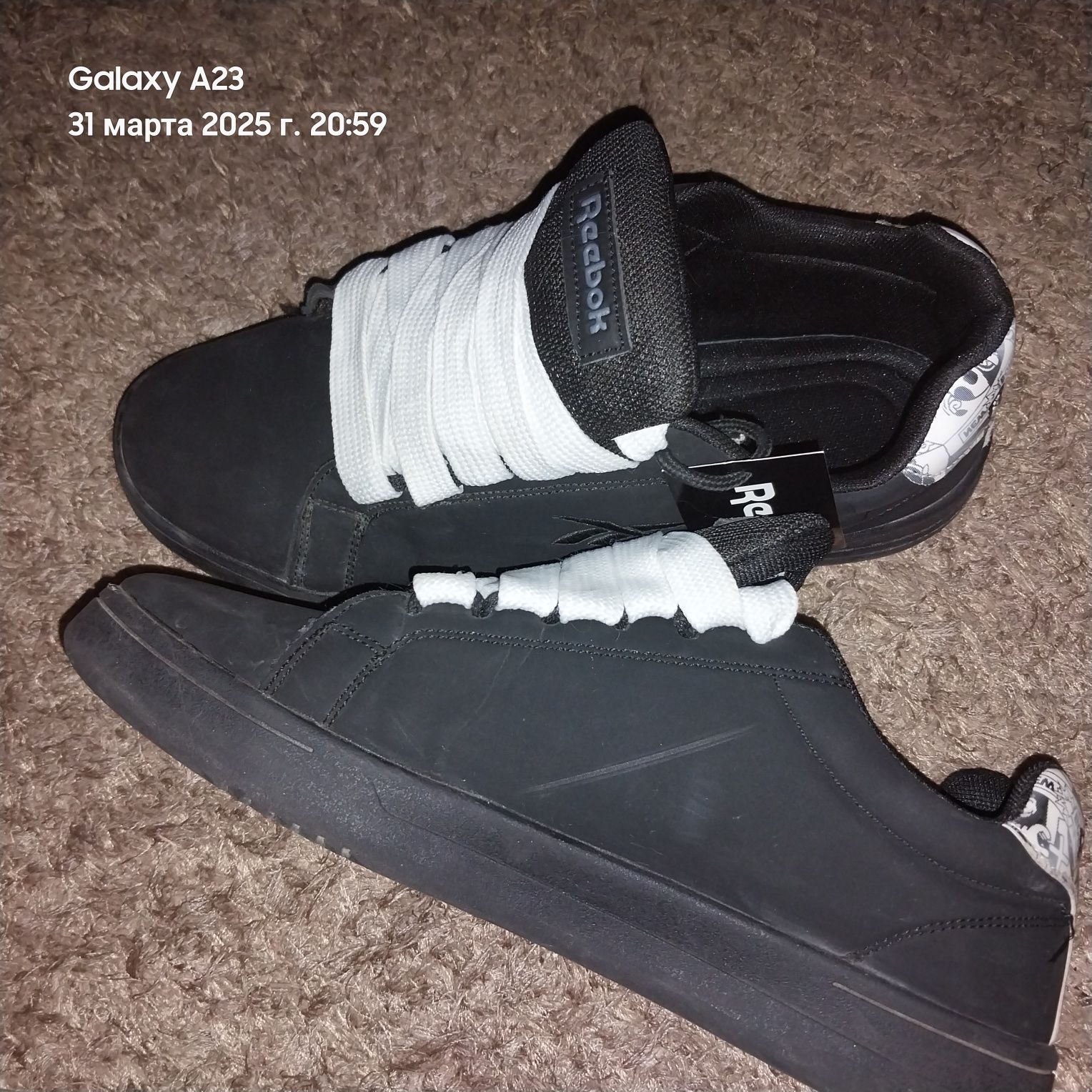 Reebok 43 сайз    .