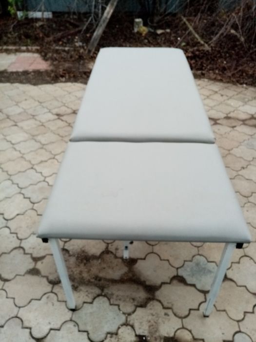 Кушетка в хорошем состоянии
