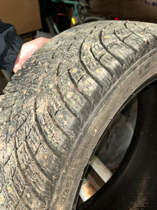 Продам резину Triangle 225/45/18 в хорошем состояние 3 штуки