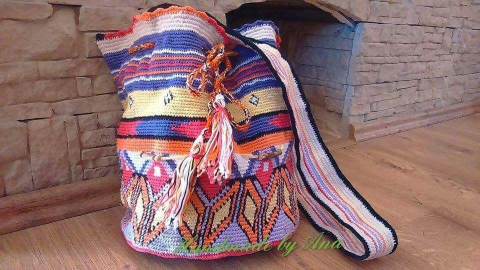 Geanta noua Mochila handmade, crosetata manual cu tehnica tapestry