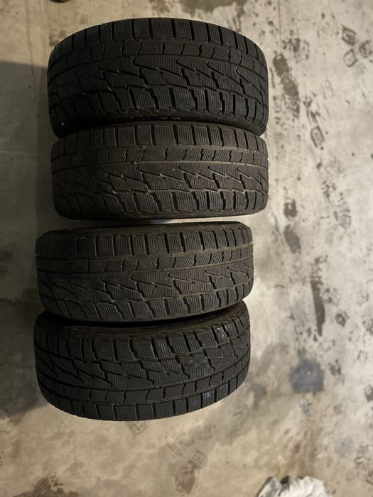 Anvelope Iarna 255/55 R16