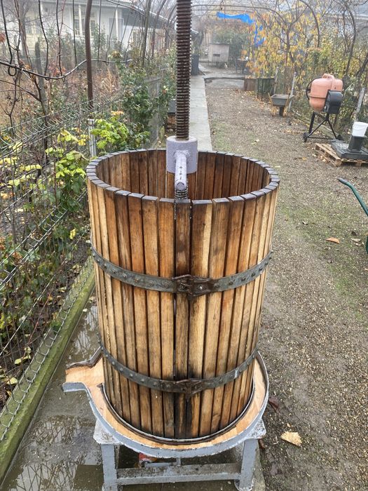 Teasc , Presă pentru struguri