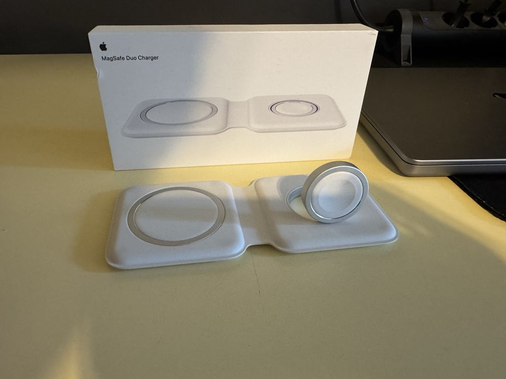 MagSafe duo charger станция Оригинална