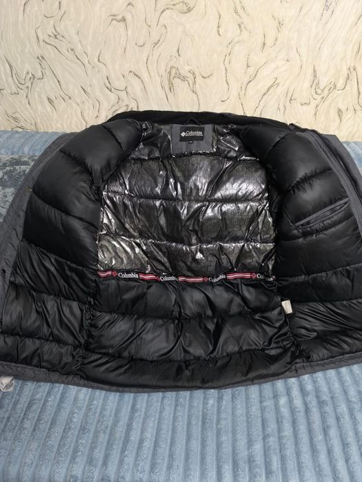 Продам зимнюю курткуколумбия   цена 15.000