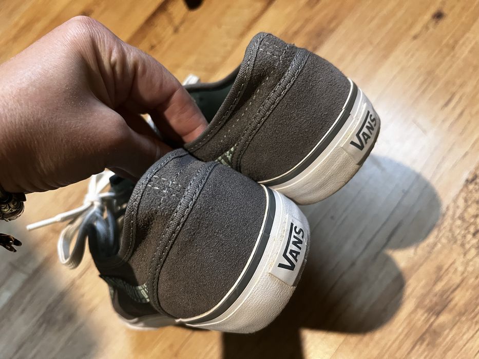 Дамски обувки естествна кожа на ток и Vans 37 в сиво и ментово