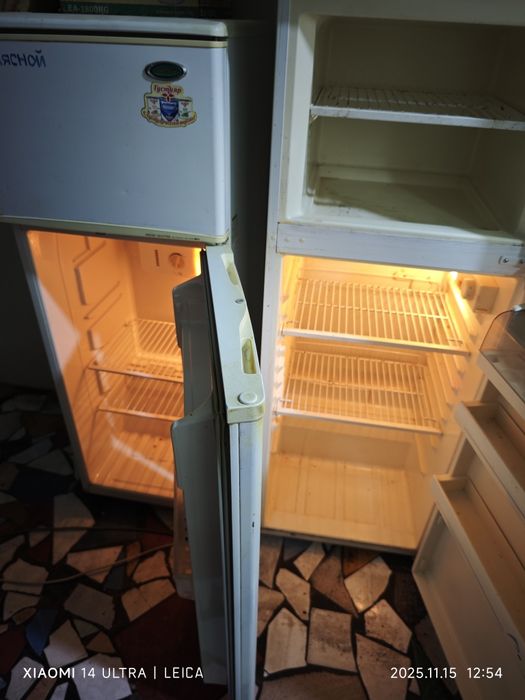 Продам 2 холодильника.Б/У.