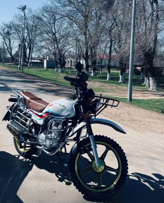 Мотоцикл 200 куб