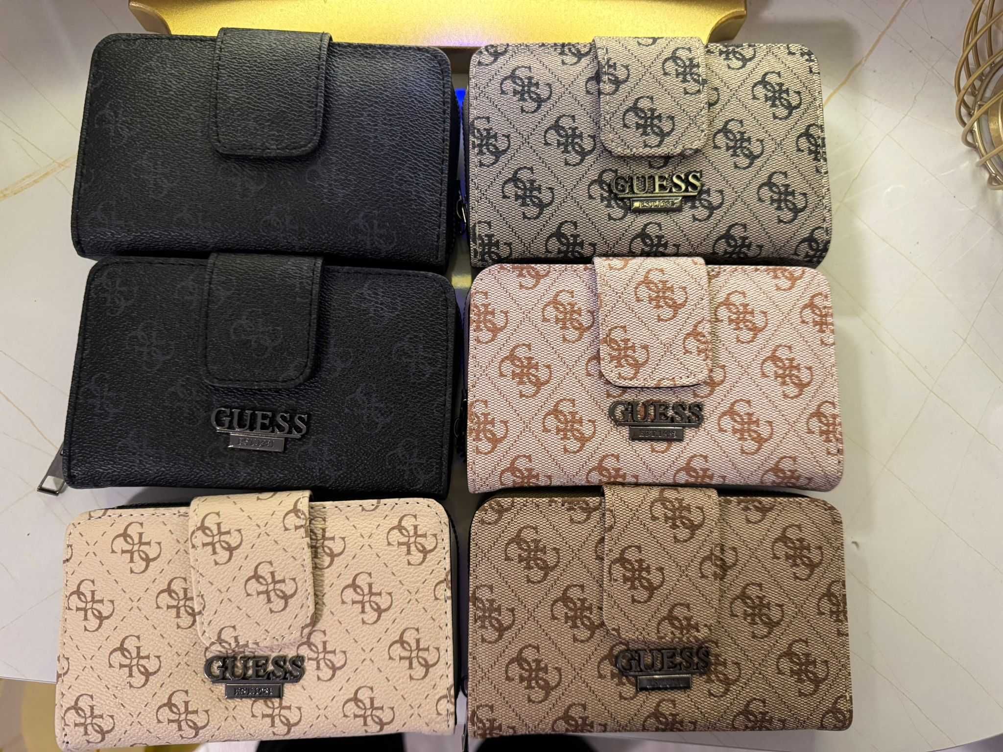 Portofele dama - Guess, MK, LV - pret  40 la 55 lei