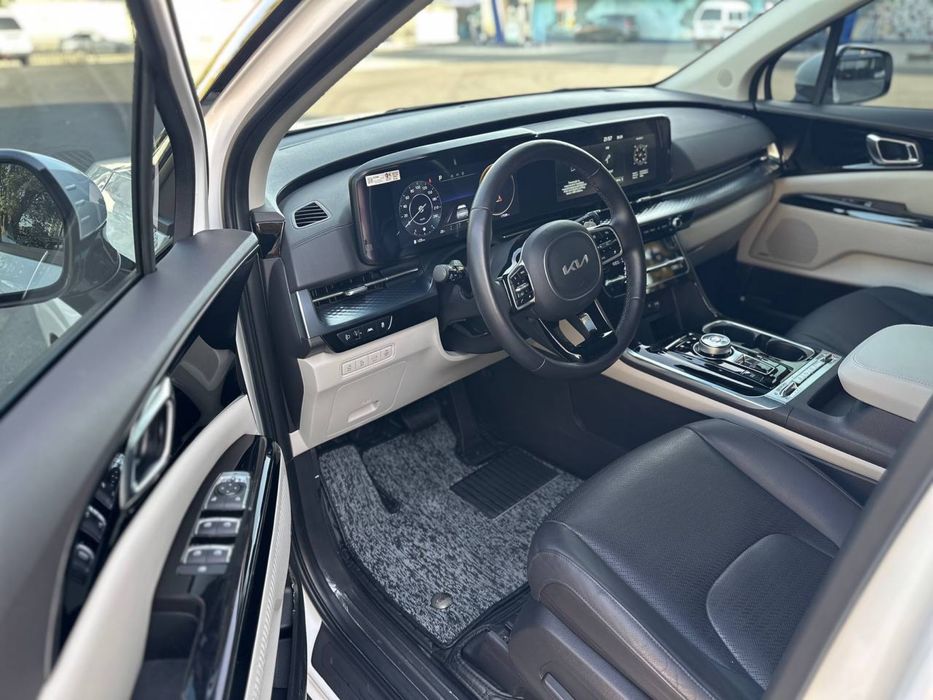 Продаётся Kia Carnival Full 7-ми местная 3.5L Год 2023/2024
