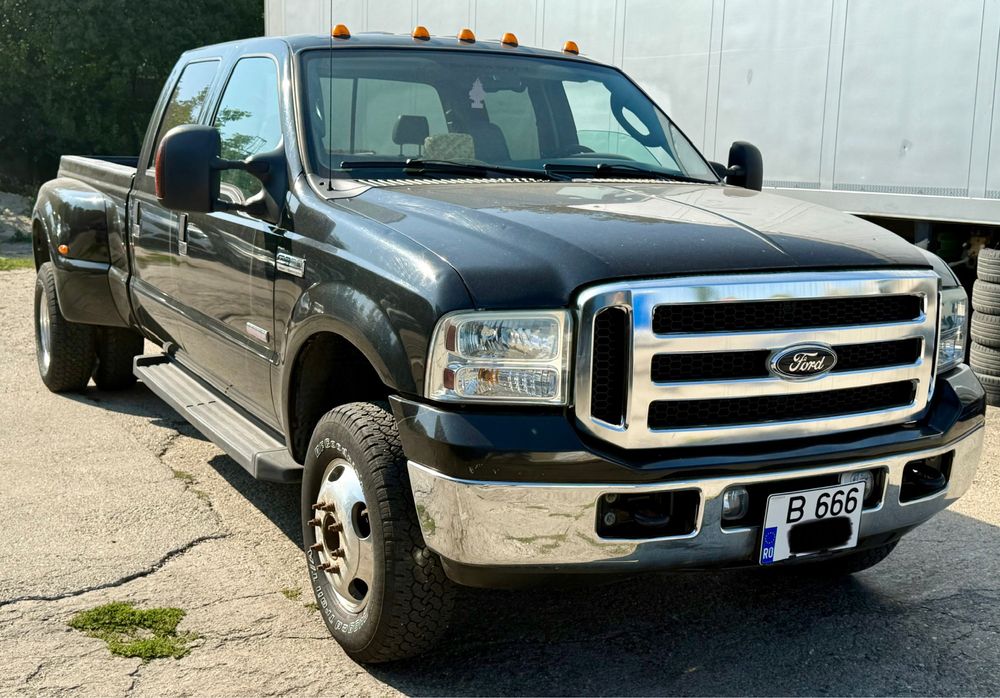 Ford F350 Autoutilitara 6.0 diesel V8, model LARIAT, 2006, 67.800 km