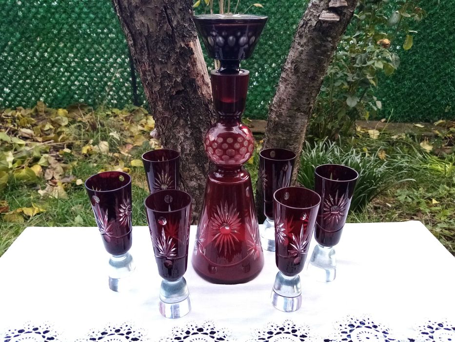 * Bohemia * - антикварен кристален сервиз