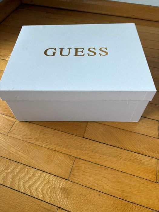 Дамски маратонки Guess