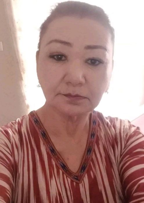 Сиделка с аппаратом рефлексотерапии