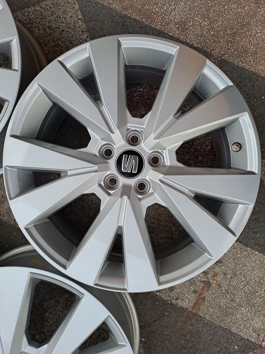 Сеат Фолксваген Шкода Ауди  5×100 17цола  6 1/2 J Ет 48 57.1 ц.отвор