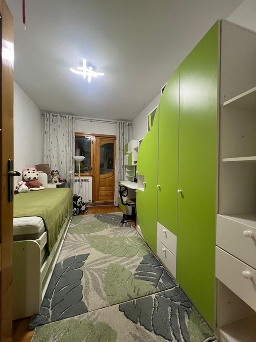 Apartament 3 camere decomandat Pacurari la bulevard