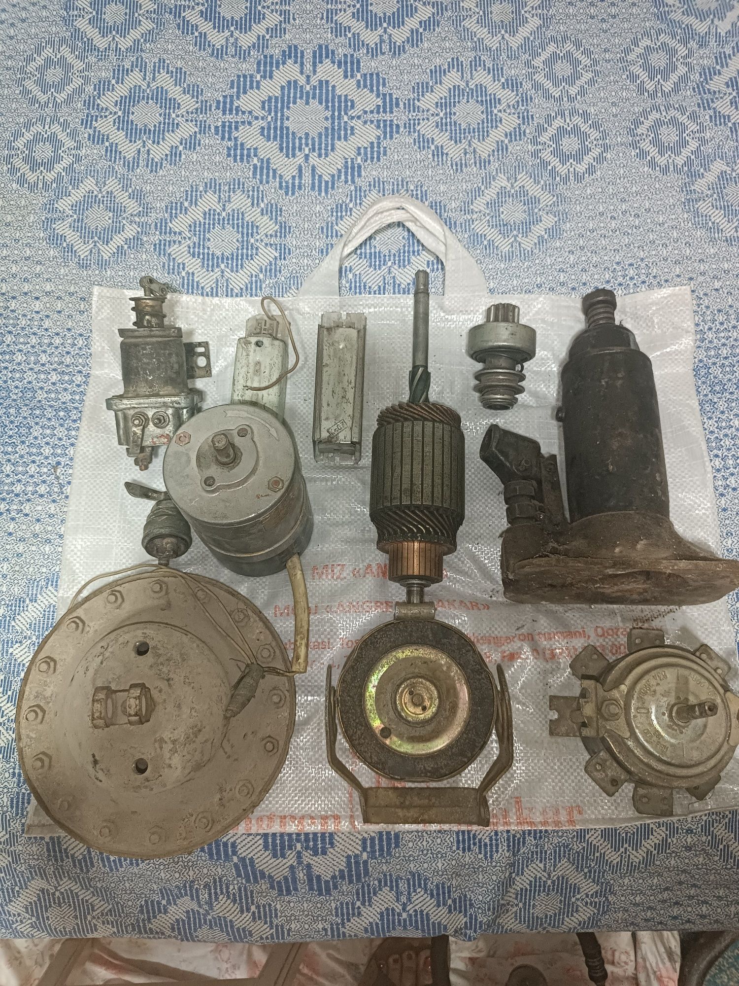 Запчасти для машины