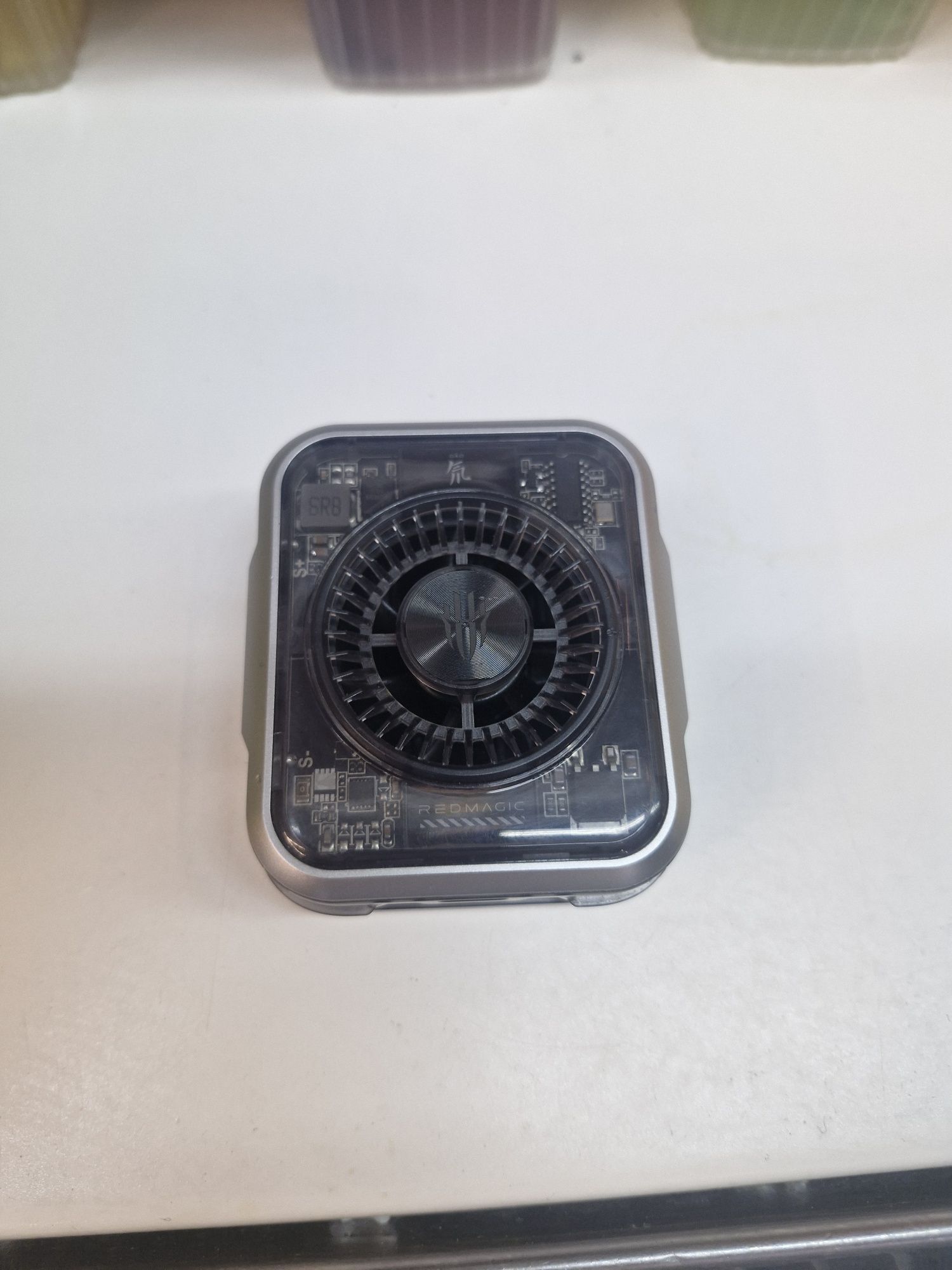 Продаю игровой куллер для смартфона