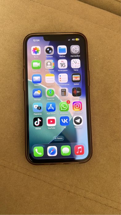 Продам iPhone 13 состояние отличное
