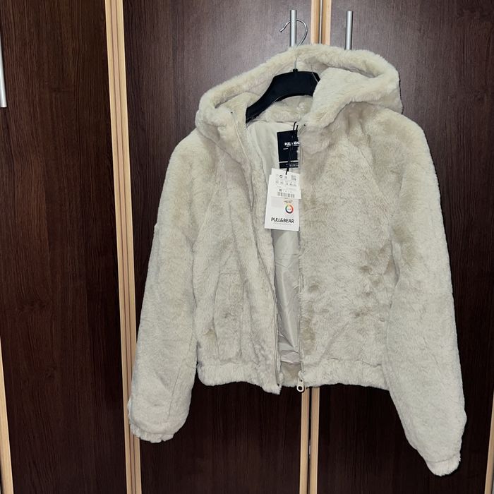 Jacheta dama Teddy plus, Pull and Bear - mărimea XS - crem - cadou