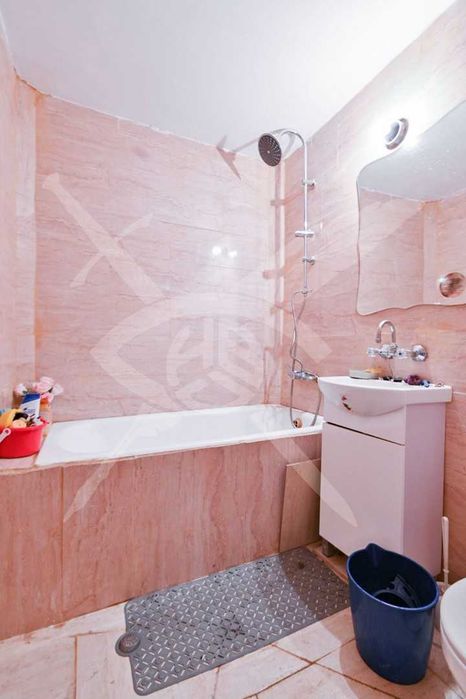 Тристаен апартамент в жк. Овча купел № 76619