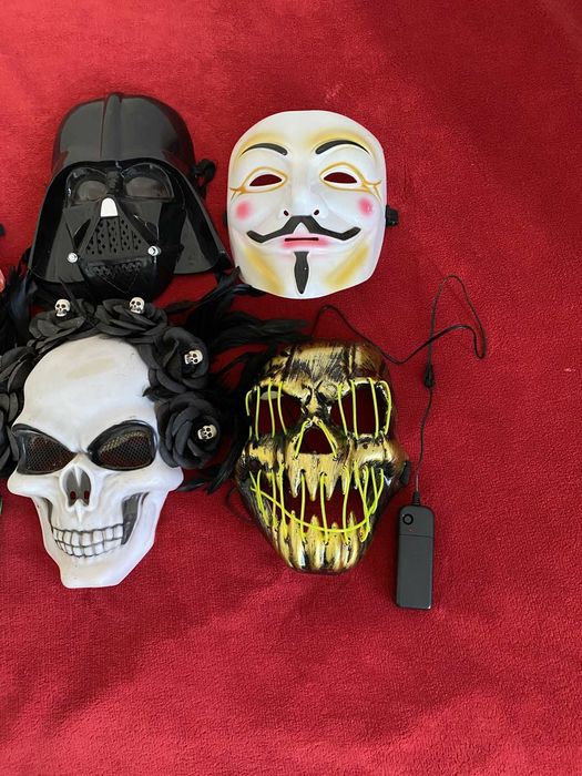 Детски карнавални маски