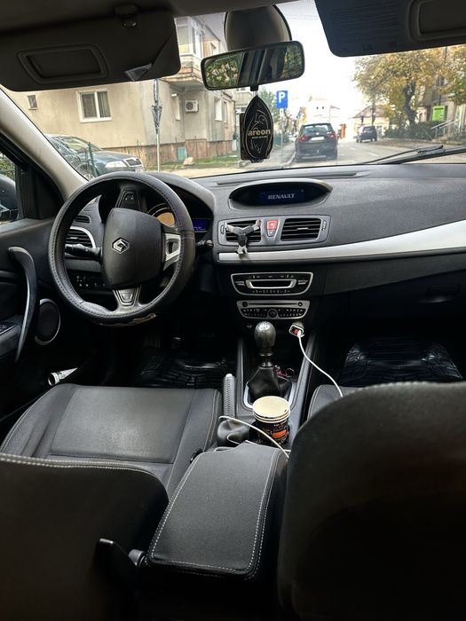 Renault Megane 3 ( passat) Audi)