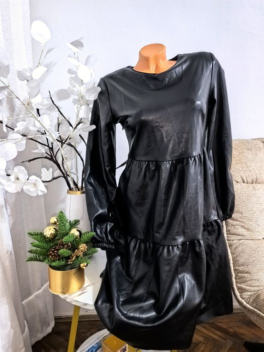 Rochie piele nouă mărimea M