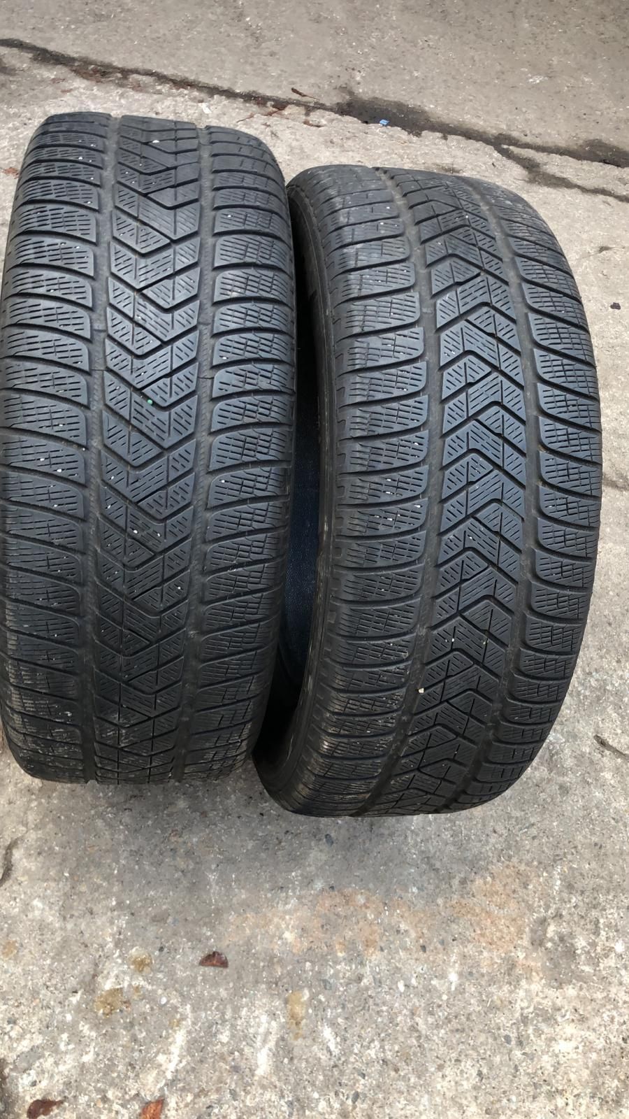 2 anvelope de iarna 255/60/18 Pirelli