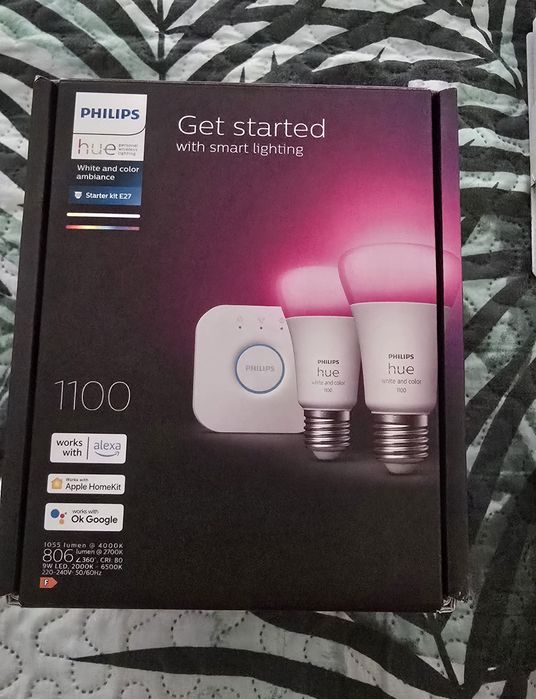 Pachet 2 becuri LED RGB inteligente Philips Hue