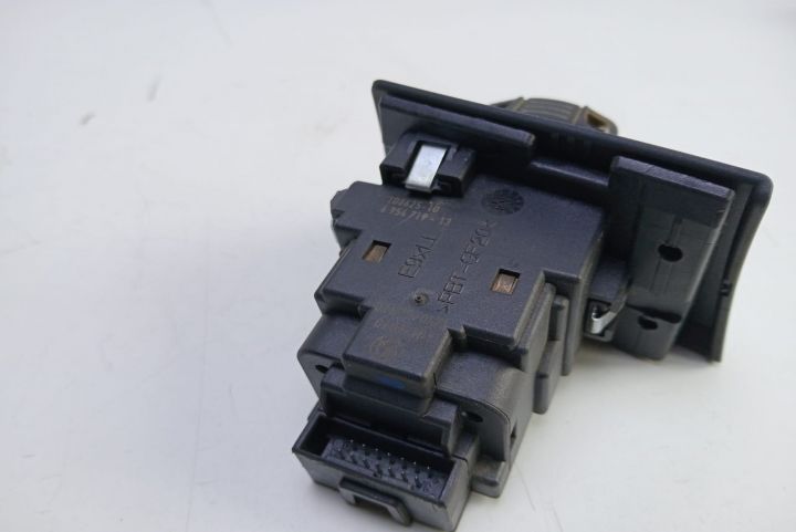 Kit pornire   0281016106 BMW Seria 1 E87 seria