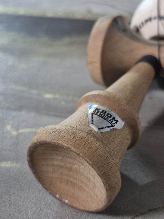 Krom Pop rubber White