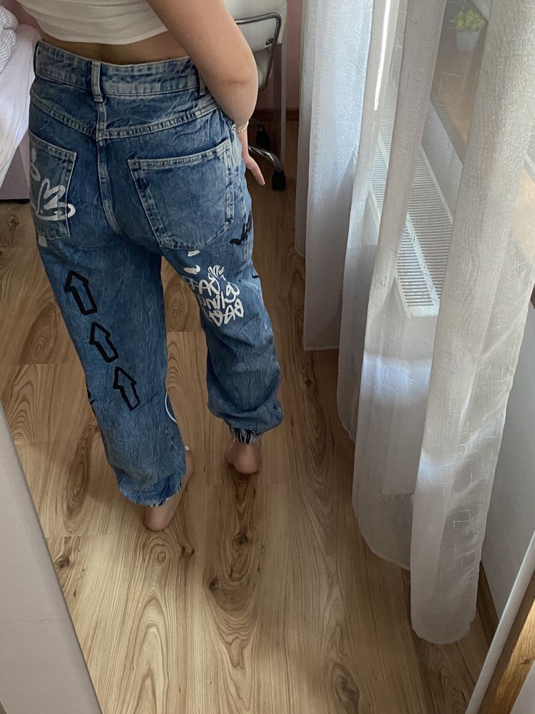 Blugi DENIM Bershka mărimea 36