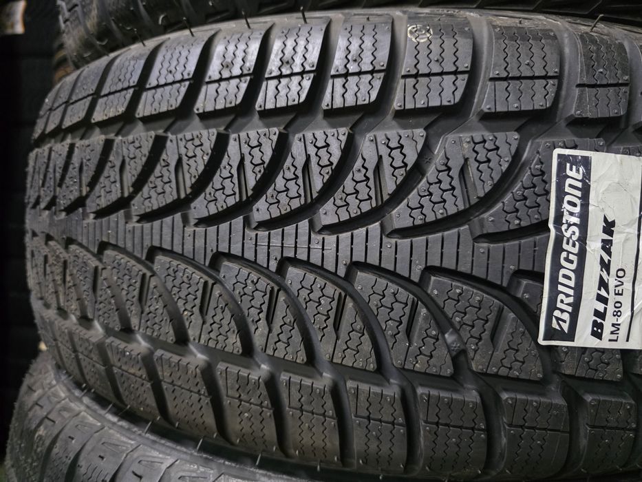 4бр Нови зимни гуми 225 60 17 - Bridgestone