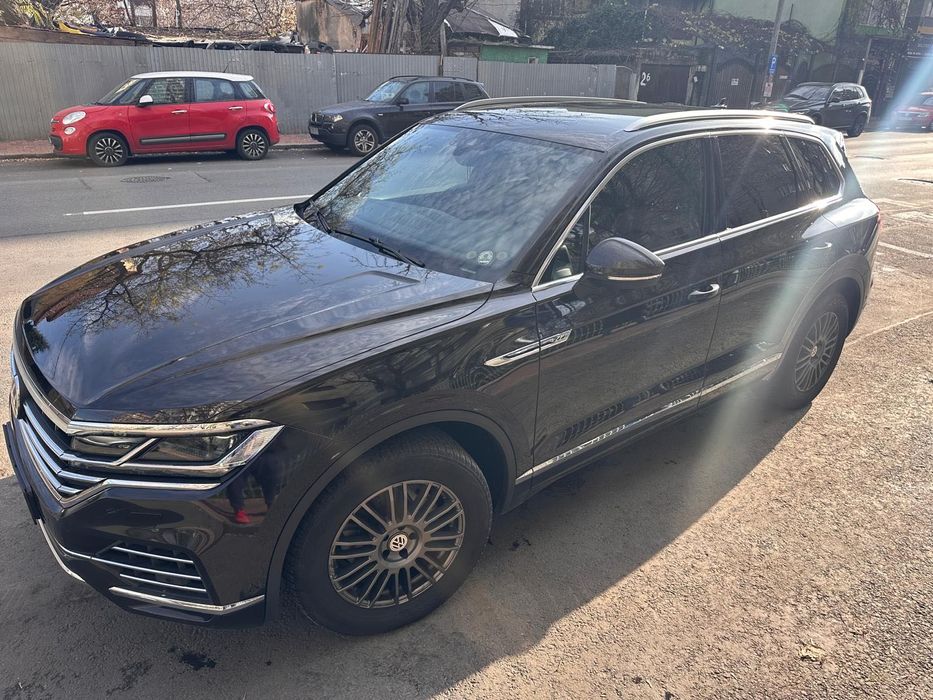Touareg Atmosphere 2019 144000 Km 39.900 E unic proprietar  impecabilă